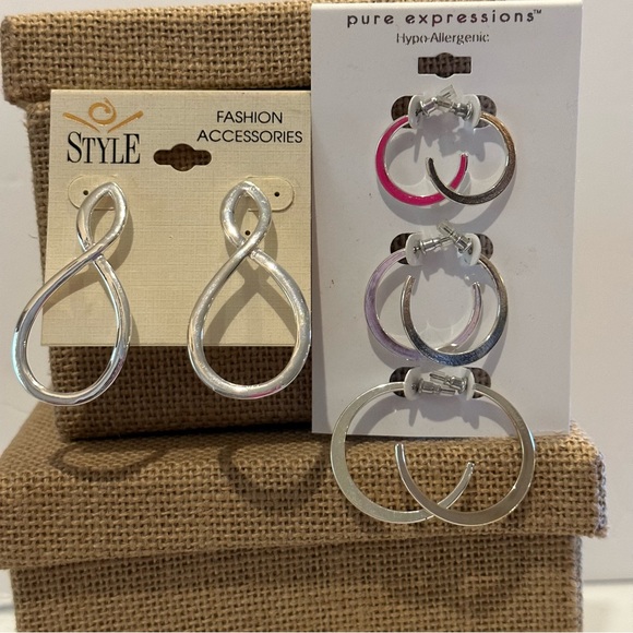 NWT 2 packs - 4 total pairs of silver tone earrings. Classic Hoop style 3 sizes - Picture 2 of 10